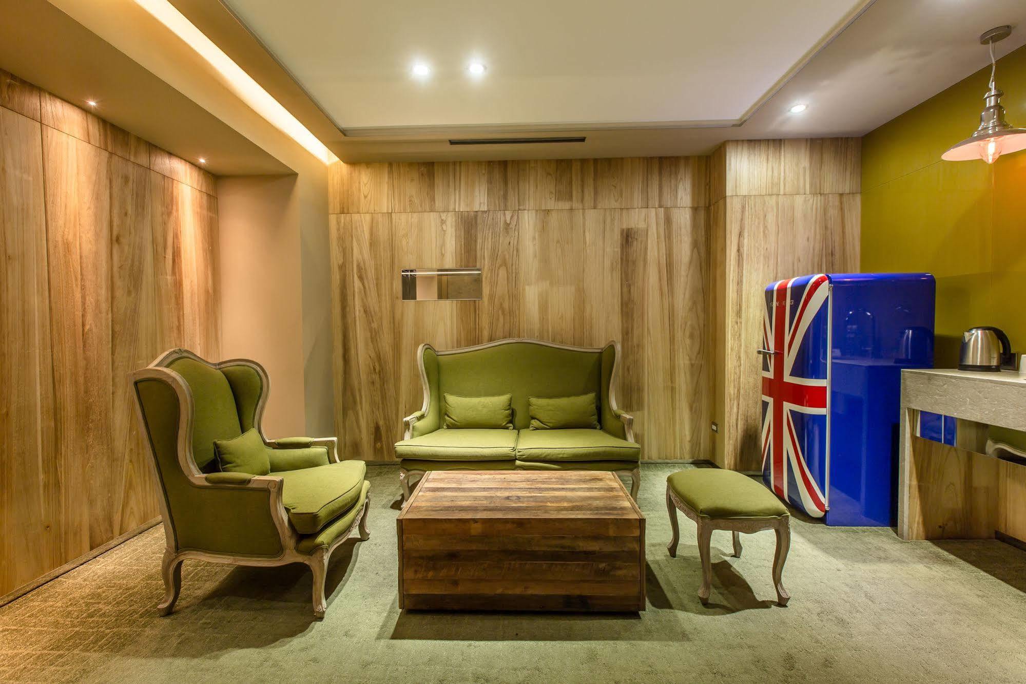 Inhouse Boutique Hotel Taipei Luaran gambar