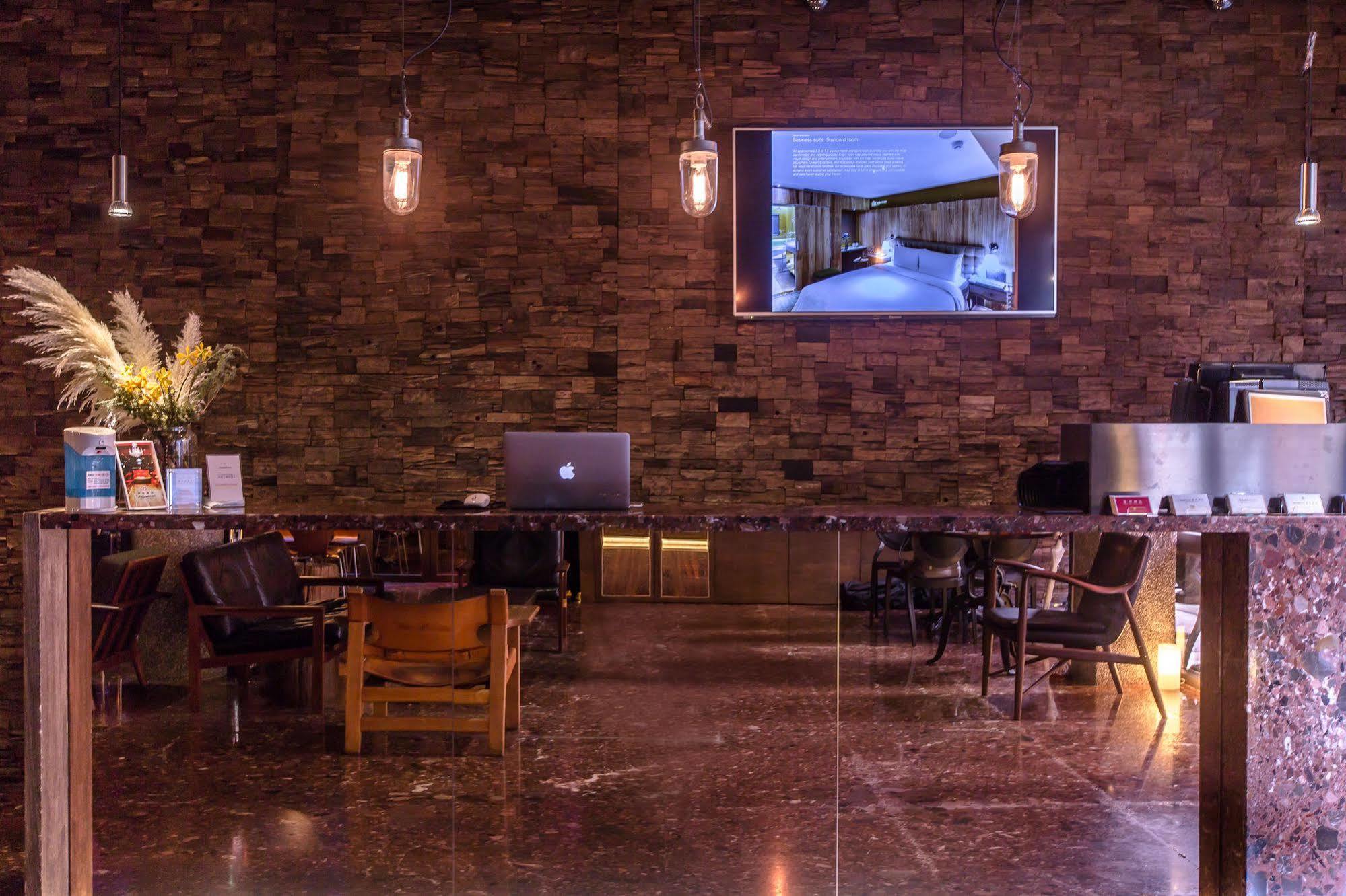 Inhouse Boutique Hotel Taipei Luaran gambar