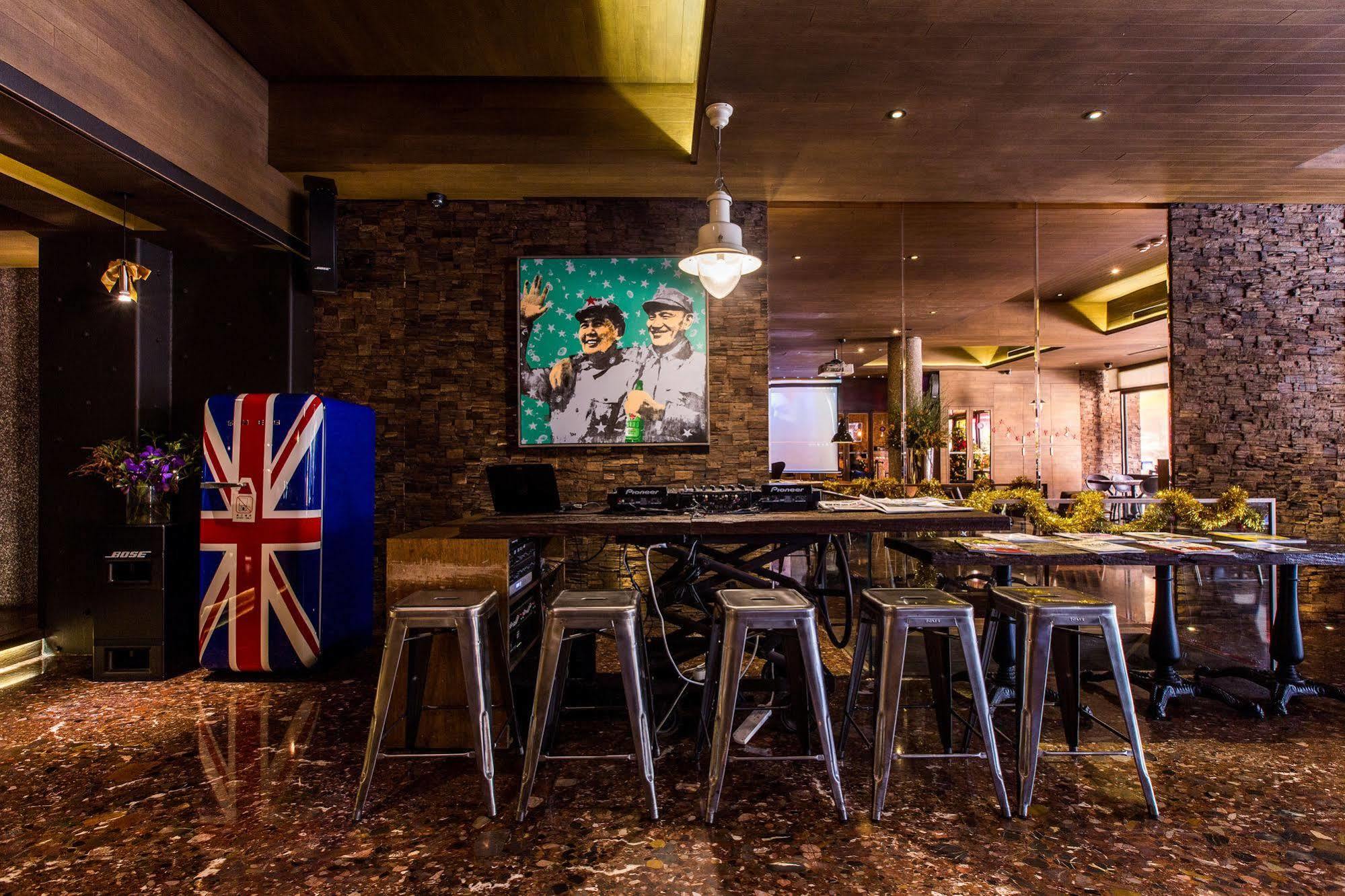 Inhouse Boutique Hotel Taipei Luaran gambar